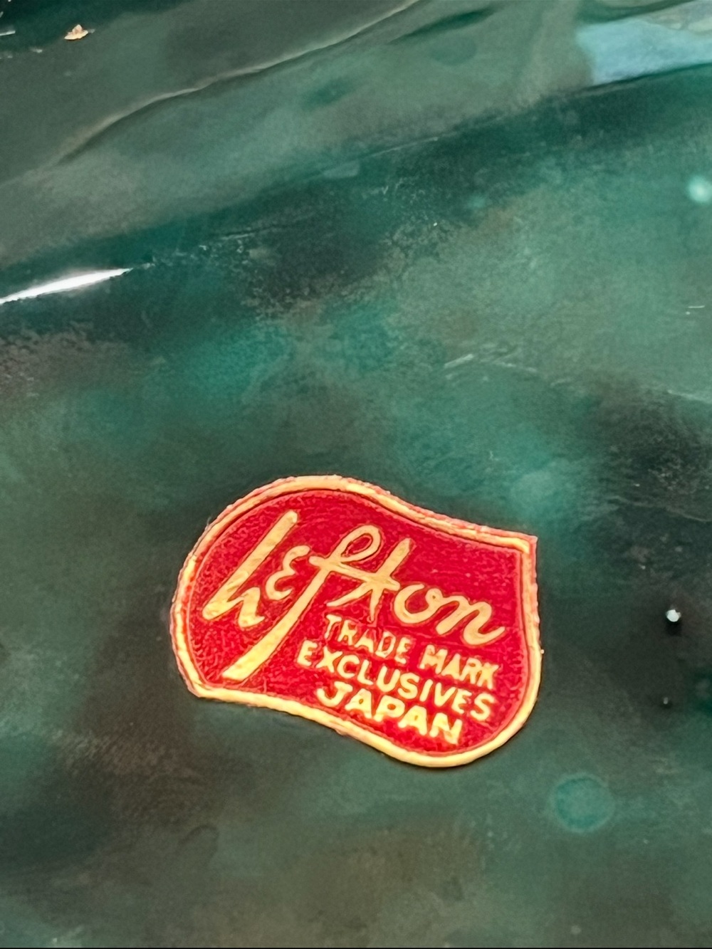 Vintage Lefton Holiday Holly Leaf Ceramic Dish in Dark Green with Red Berries. - Picture 5 of 10